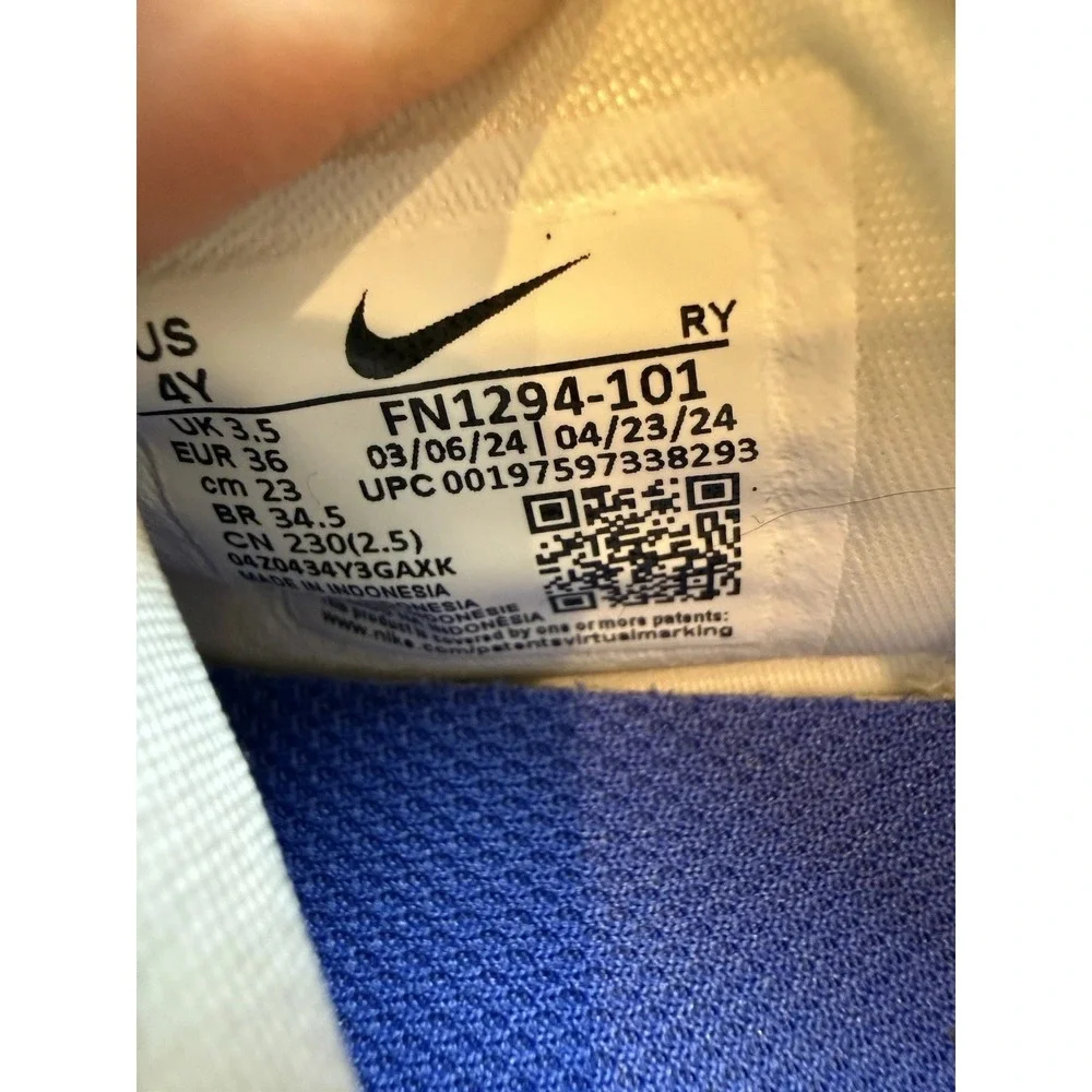 Nike Omni Multi-Court Kids 4Y White Orange Blue Slip On Sneakers FN1294-101